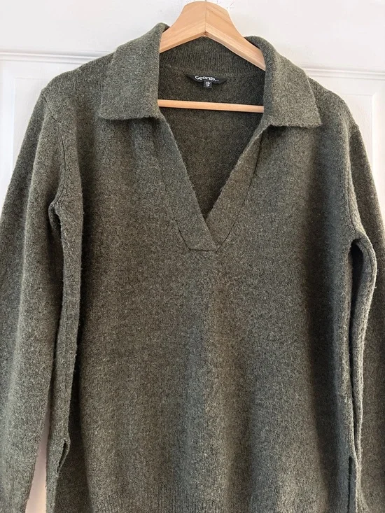 Olive green knit polo sweater, Size XS - Picture 3 of 9